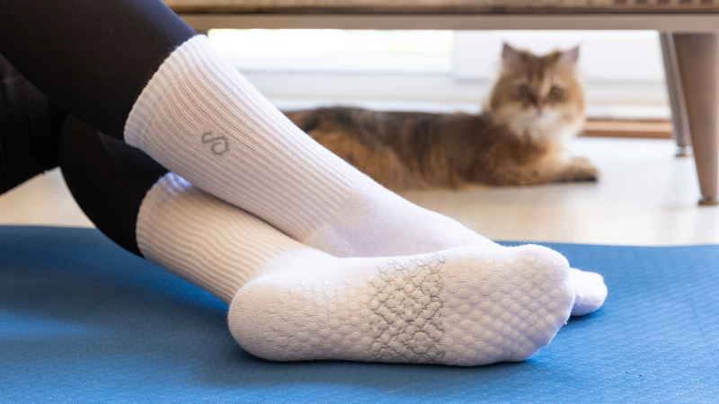 Benefits of Wearing Grip Socks: Enhanced Safety and Performance in Athletic Activities